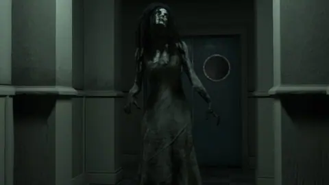 Captura de tela de The Mortuary Assistant (2 de 4)