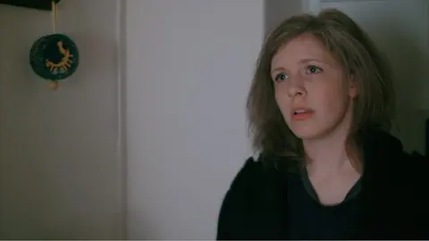 Captura de tela de Contradiction: Spot the Liar! (3 de 4)
